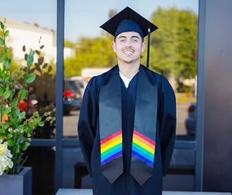 chico gay graduado chico gay graduado